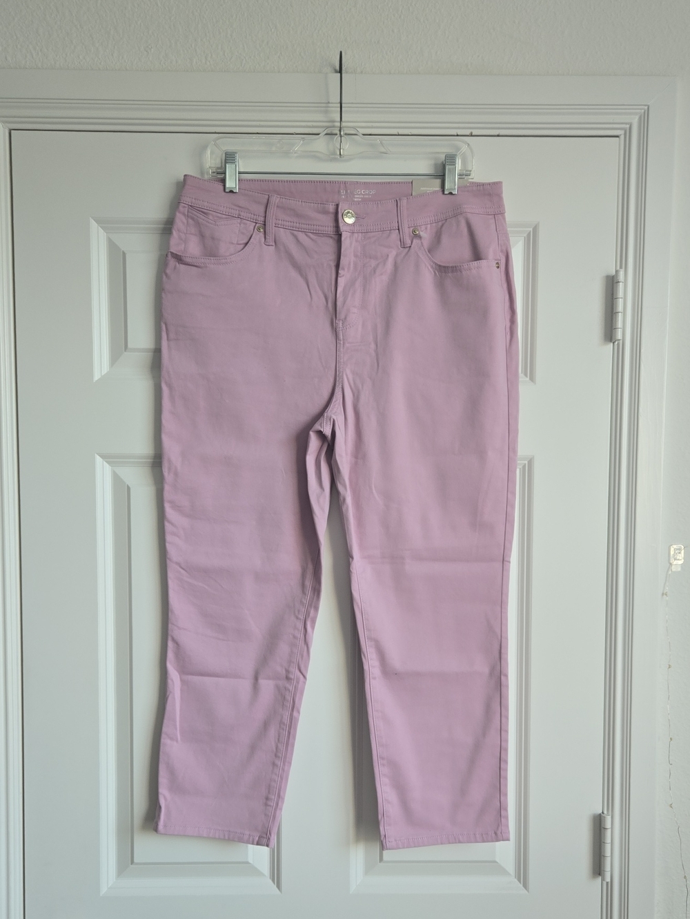 Pinky purple Cropped chicos pants brand new